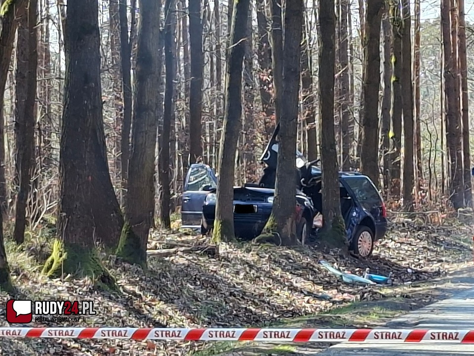 Wypadek śmiertelny w Rudzie Kozielskiej. Droga DW 425 jest całkowicie zamknięta na odcinku pomiędzy Rudą Kozielską  a Kuźnią Raciborską  